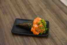 Temaki de Salmão em Cubos
